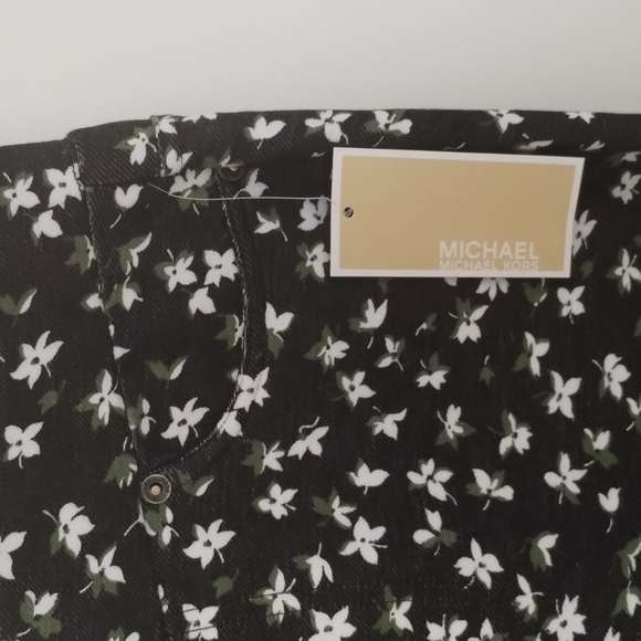 NWT - Rare! Michael Kors leggings - Picture 3 of 7